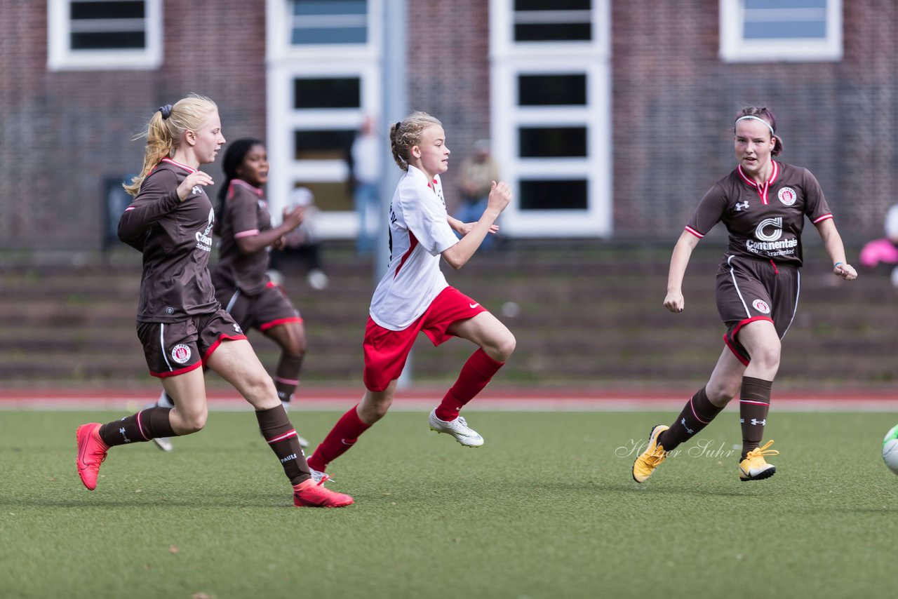 Bild 215 - wBJ Walddoerfer - St. Pauli : Ergebnis: 6:0